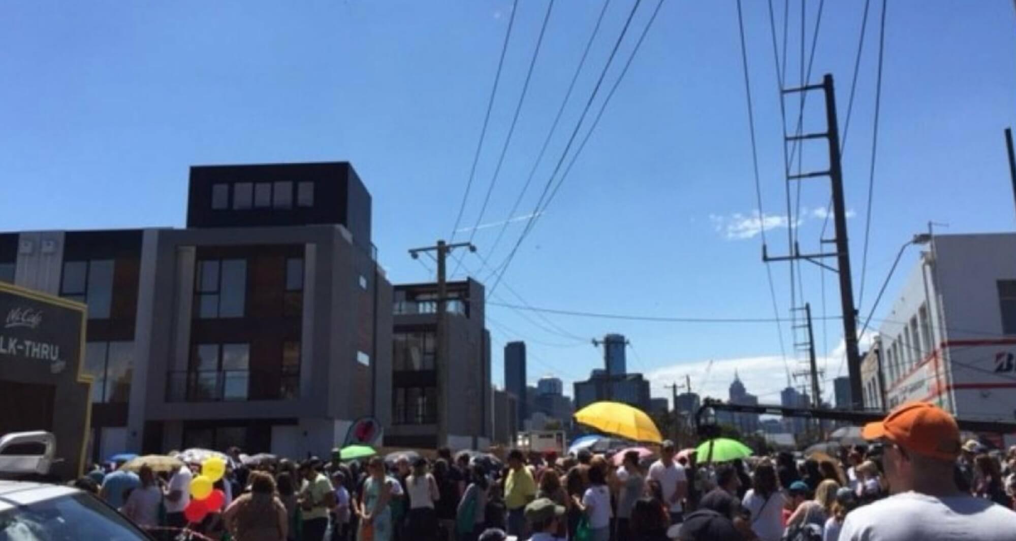 The Block open for inspections attract 10,000 fans